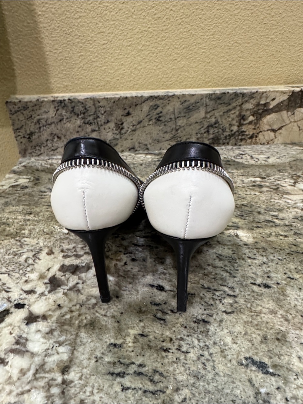 Saint Laurent black and white zipper heals - Picture 3 of 5